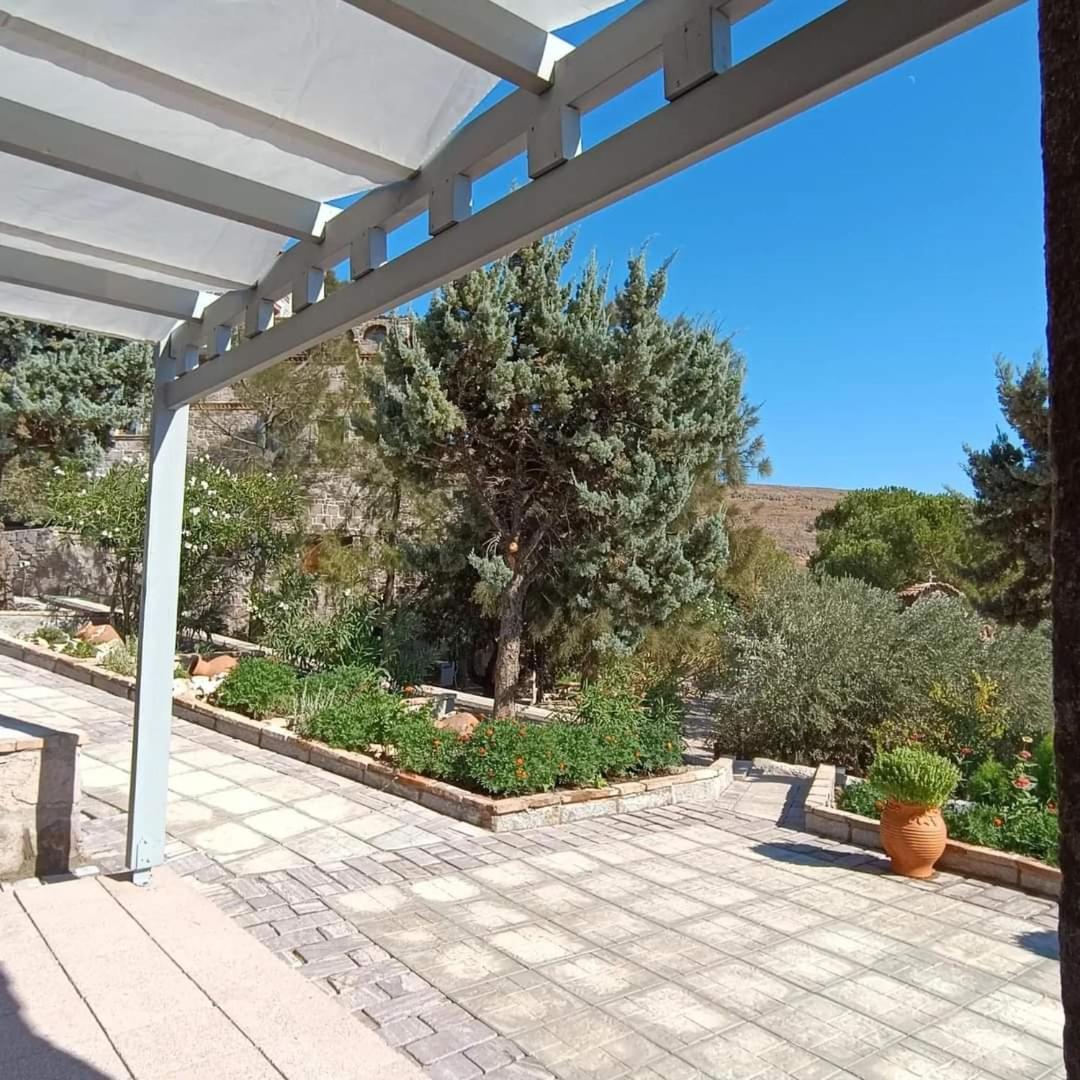 Lesvos Tower House Komninos Szigrí Kültér fotó