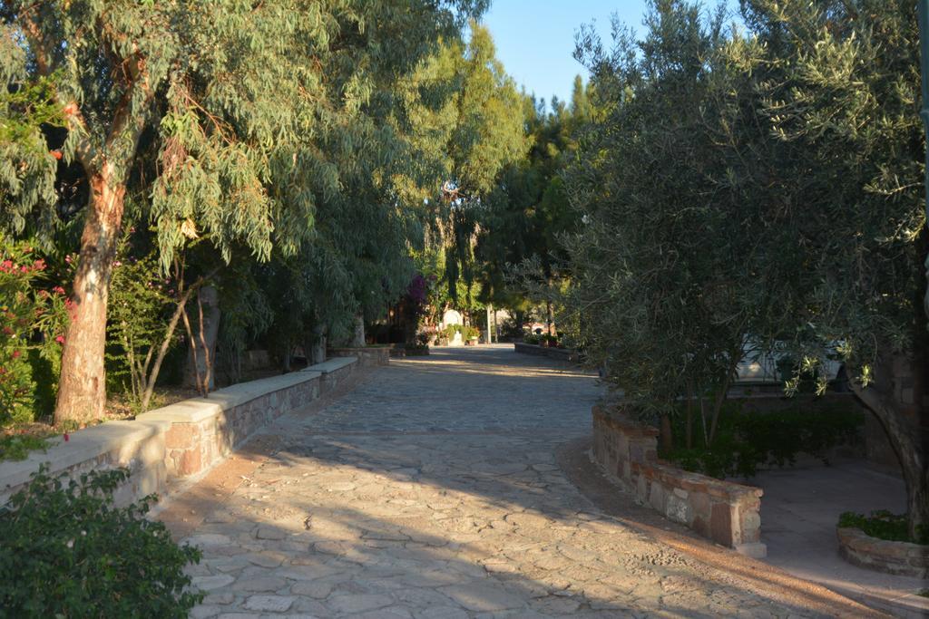 Lesvos Tower House Komninos Szigrí Kültér fotó