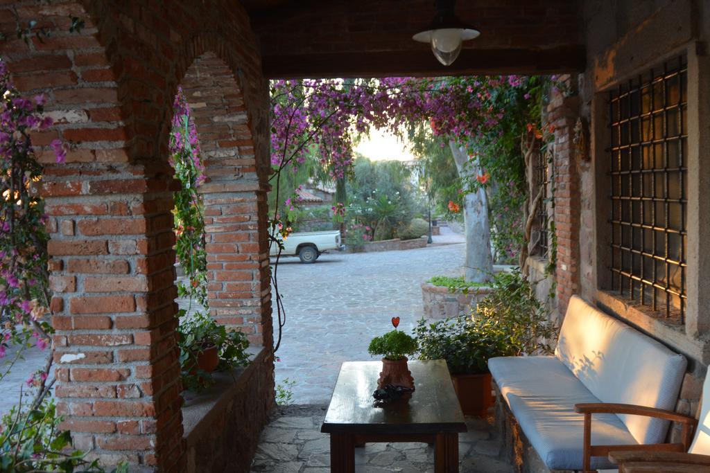 Lesvos Tower House Komninos Szigrí Kültér fotó
